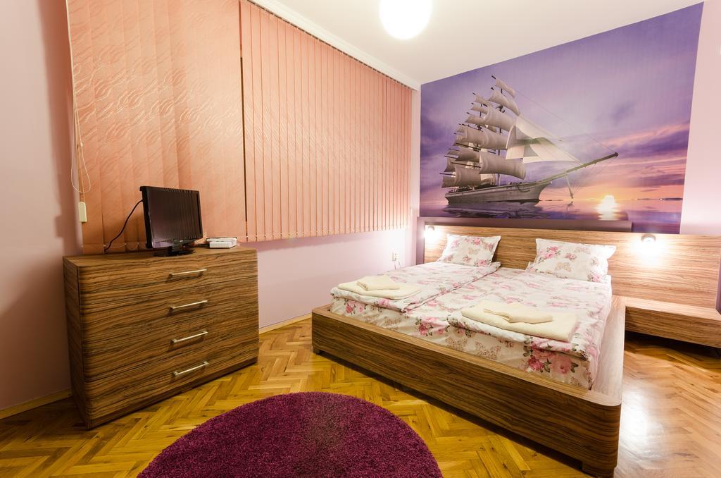 Sea Garden Plaza Apartment - Free Parking Burgas Exterior photo